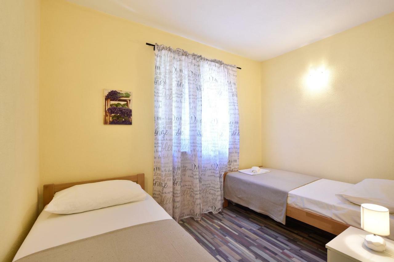 Villa Mar 1 - Luxury Apartments Pucisca Dış mekan fotoğraf
