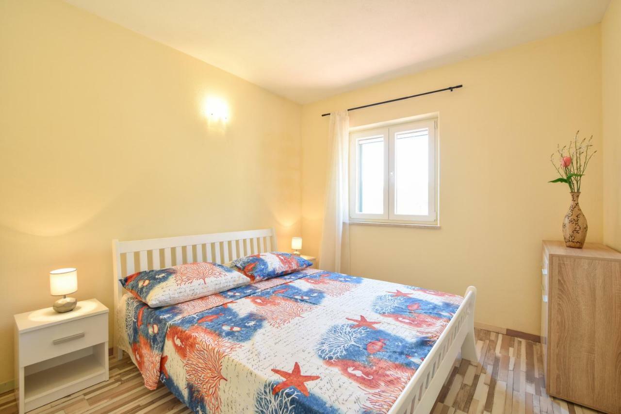 Villa Mar 1 - Luxury Apartments Pucisca Dış mekan fotoğraf