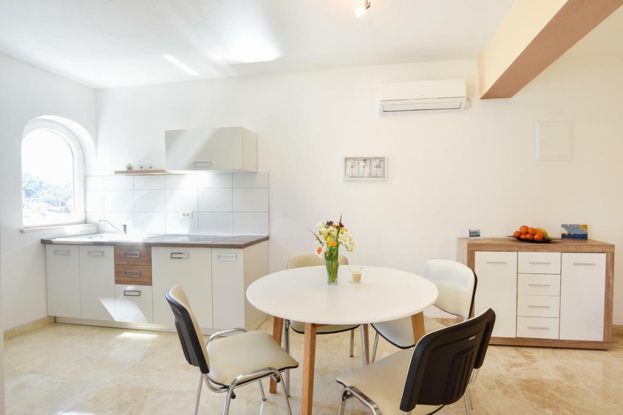 Villa Mar 1 - Luxury Apartments Pucisca Dış mekan fotoğraf